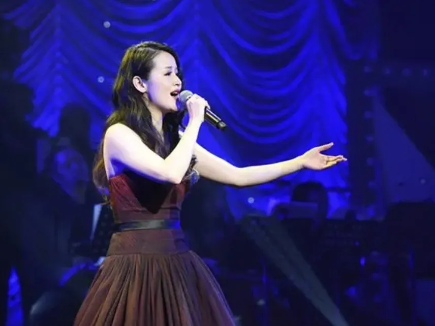 唱歌表演